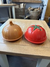 Joie Of France Onion Keeper and Lemon Keeper  Decorative Plastic Fridge Pods