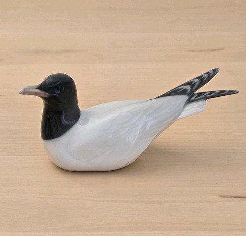 Royal copenhagen hand painted - royal,