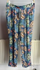 Gorgeous Laura Ashley Casual
