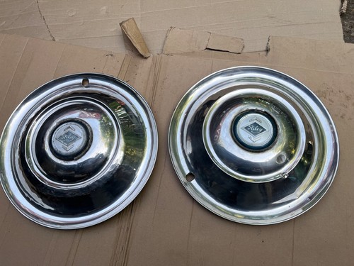Riley pathfinder hub caps - pathfinder, x2