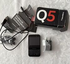 Blackberry Q5 Unlocked, Spares & Repairs, Read Full Description.