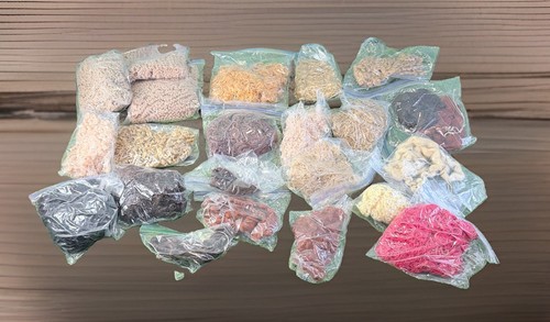Huge lot doll - of, wig