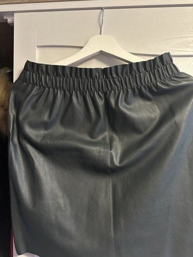 Skirt faux leather - size, 12
