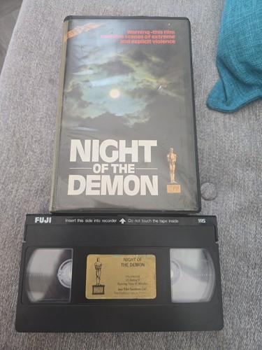 Night the demon pre - night, cert