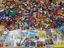 LARGE LOT OF VINTAGE LEGO