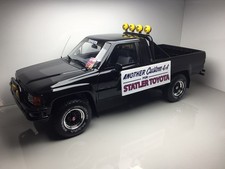 1/18 - Otto - Toyota Hi-Lux
