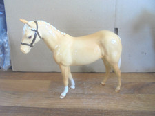 RARE ROYAL DOULTON HORSE SHOW PONY WITH bridle & RIBBONS  DA 259 PALOMINO GLOSS
