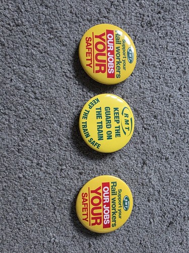 Rmt badges 3 - badges, ×3