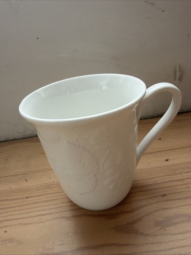 Wedgwood strawberry vine - strawberry, &