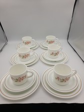 Pyrex Lisa Cherry Design Set