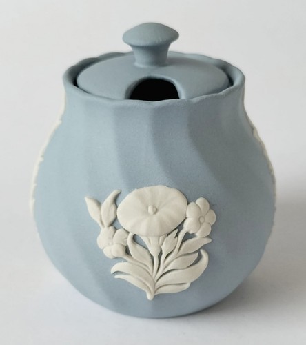 Wedgwood blue jasperware pot - wedgwood,