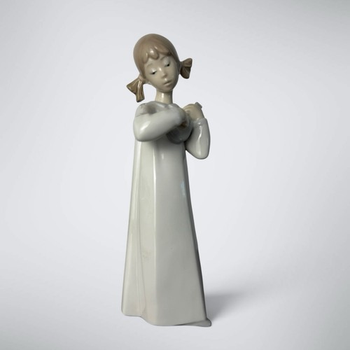 Lladro girl with guitar - with,