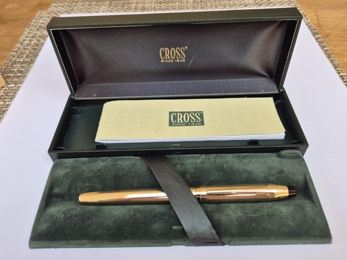 Vintage cross 10kt - vintage, gold