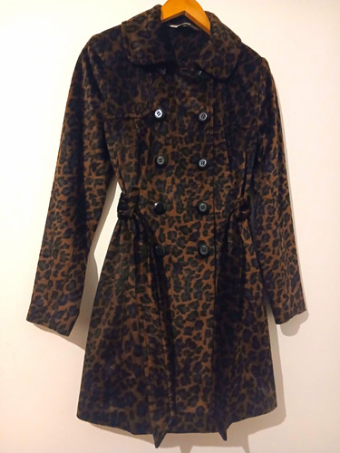 Red herring leopard print - red,