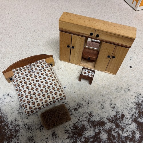 Vintage 1970s galt dolls house - galt,