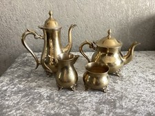 VINTAGE SILVER PLATED TEA POT