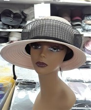 Asymmetric Bucket Vail Ribbon