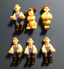 6 "Wallace & Gromit"  plastic