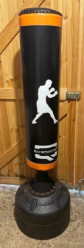 Freestanding punchbag - , /