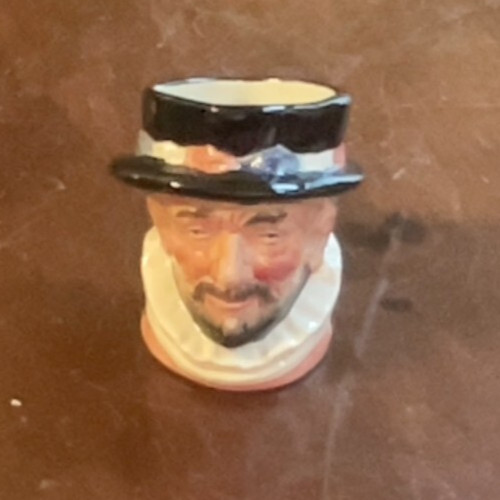 Vintage minature royal doulton - vintage,