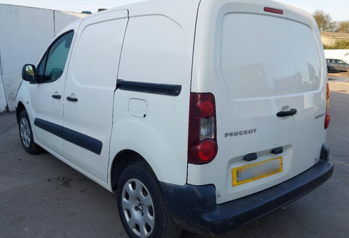 Rear axle peugeot - axle, partner