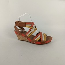Clarks Sandals Womens Size 5.5