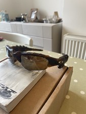 Oakley Thump Sunglasses  Tortoise 256MB MP3 Gold Iridium Polarised Lens RARE ?