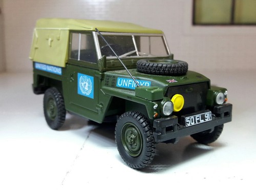 Scale model land rover - land,