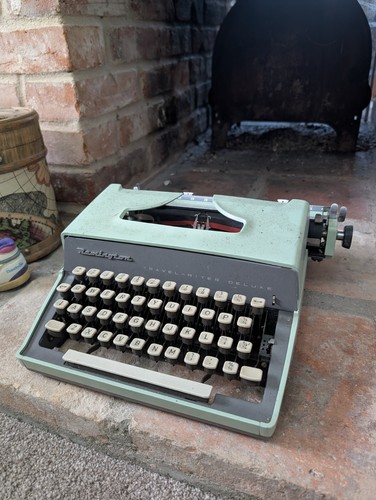 1960s remington travel riter - 1960s,