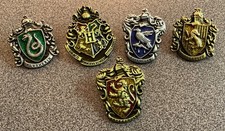 HARRY POTTER,BN,5 X HOGWARTS