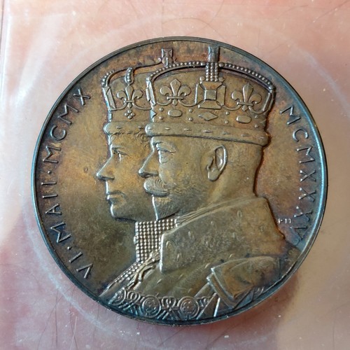 Official british royal mint - official,