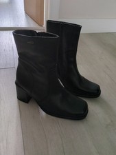 Wrangler Boots Size 8 In Very Good Condition