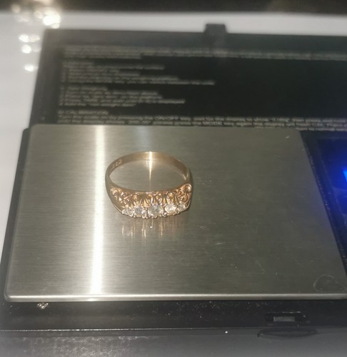 Ladies 9ct gold - 9ct, ring