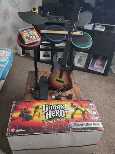 Guitar hero world - hero, tour