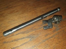 Porsche 915 gearbox 3rd 4th selector shaft and guide