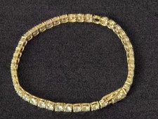 ladies 9ct gold tennis