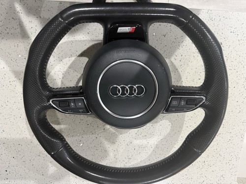Audi line flat - line, bottom