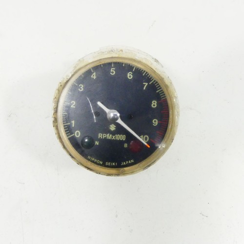 Suzuki 250 tachometer - gt,