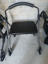 Bariatric Rollator Walker  Heavy Duty Extra Wide 4-Wheeled Frame