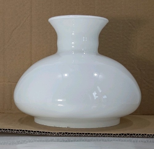 Vintage white dome - white, oil