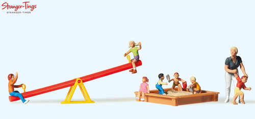 Preiser children play scene - preiser, at