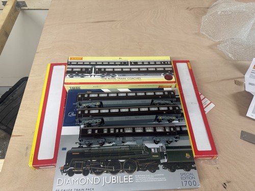 Hornby royal train - hornby, read