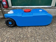 camping water container with tap