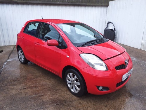 Toyota yaris mk2 2009 - toyota, 2009-2011
