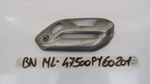 Exhaust manifold bulkhead pipe