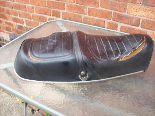 Honda 750 seat saddle - 750,