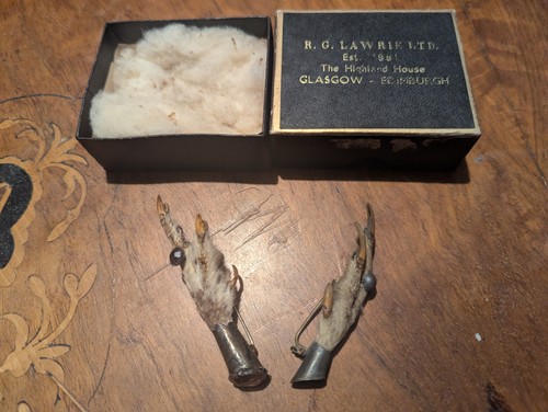 2pcs silver rabbit foot - 2pcs,