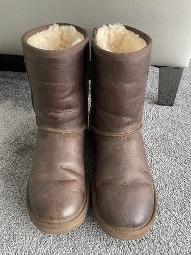 Ugg australia classic genuine - australia,