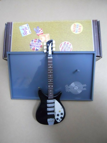 John lennon rickenbacker - john,