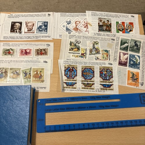 Joblot paged vintage world - vintage,